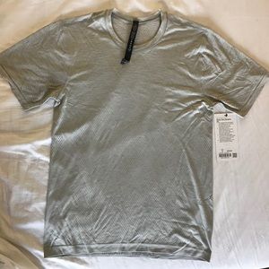 Lululemon Metal Vent Breathe Short Sleeve Shirt